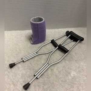 American Girl Doll Feel Better Kit Leg
Cast Crutches Set